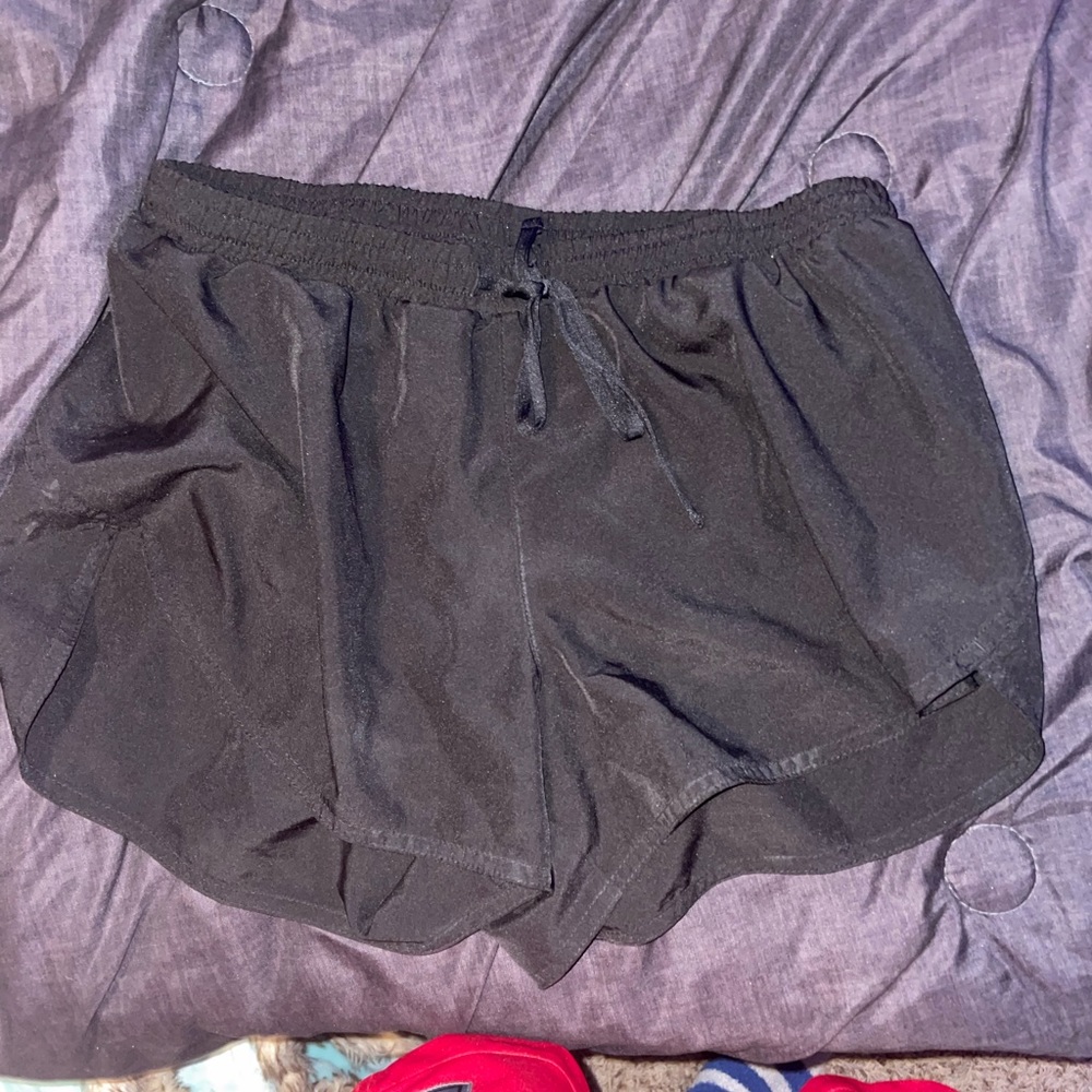 Never worn. Didn’t fit
